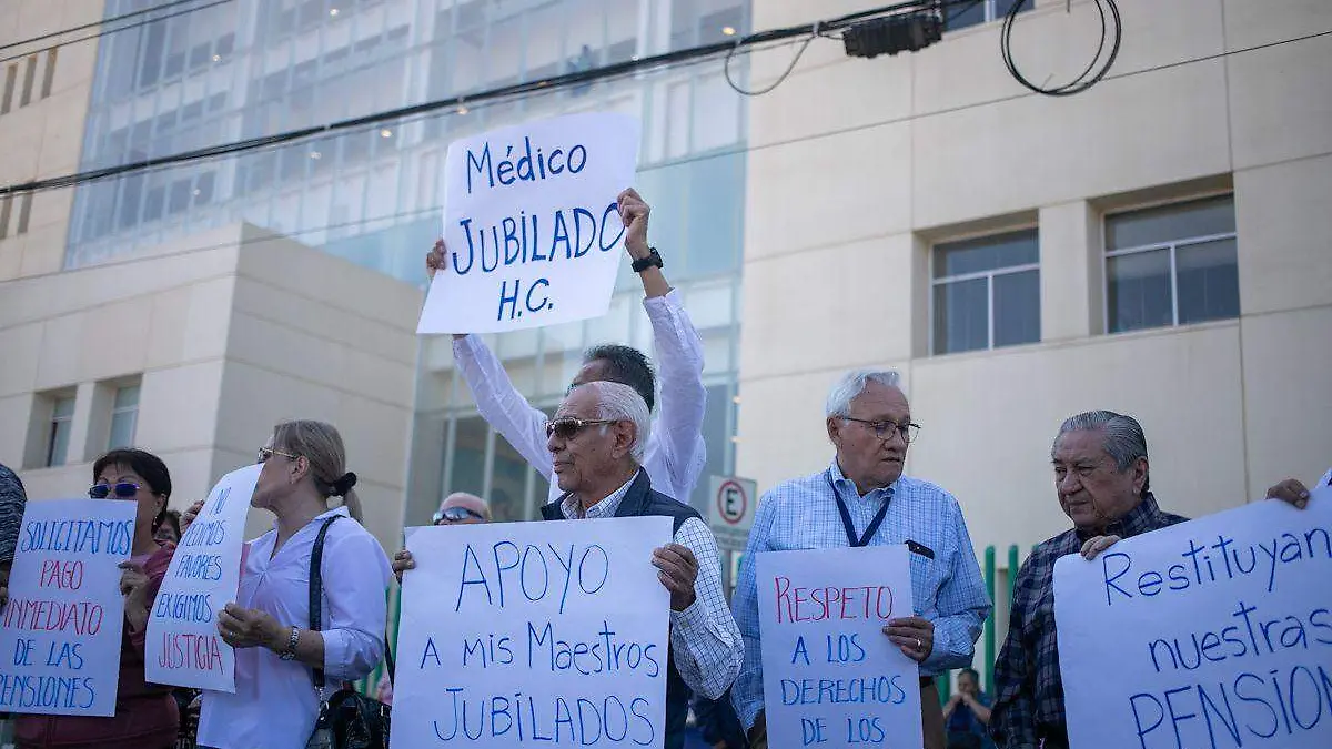 médicos jubilados del Hospital Central (1)